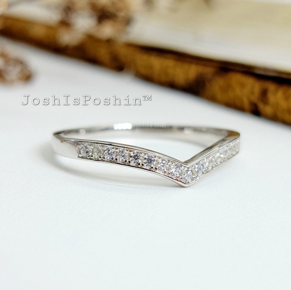 0.14CT Chevron V shape diamond wedding band in 14K gold over sterling silver
